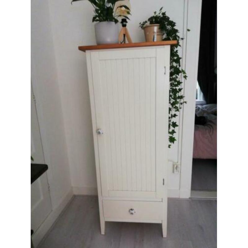 Kast keukenkast woonkamer lade planken wit kastje opberg