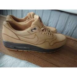 Nike Air Max Flax Wheat Pack Maat 45 bijna niet gedragen!