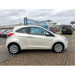 Ford Ka 1.2 Titanium A-C Elek Pakket Lmv Stoelvrm Parrot Nw