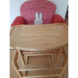 houten (massief) kinderstoel met nijntje verkleiner
