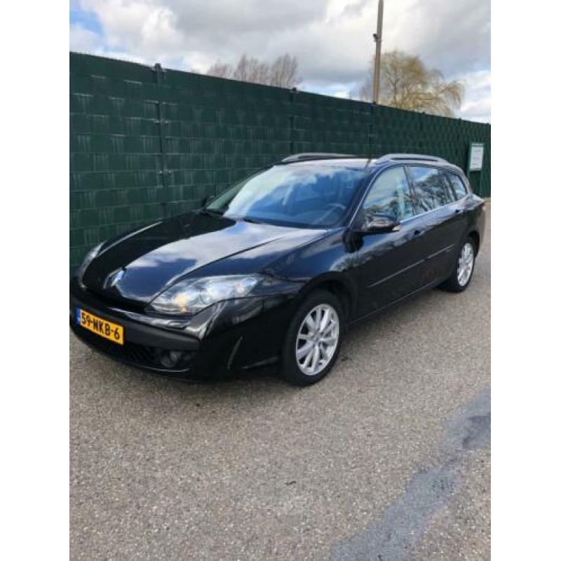 Renault Laguna 2.0 16V 103KW Estate 2010 Zwart