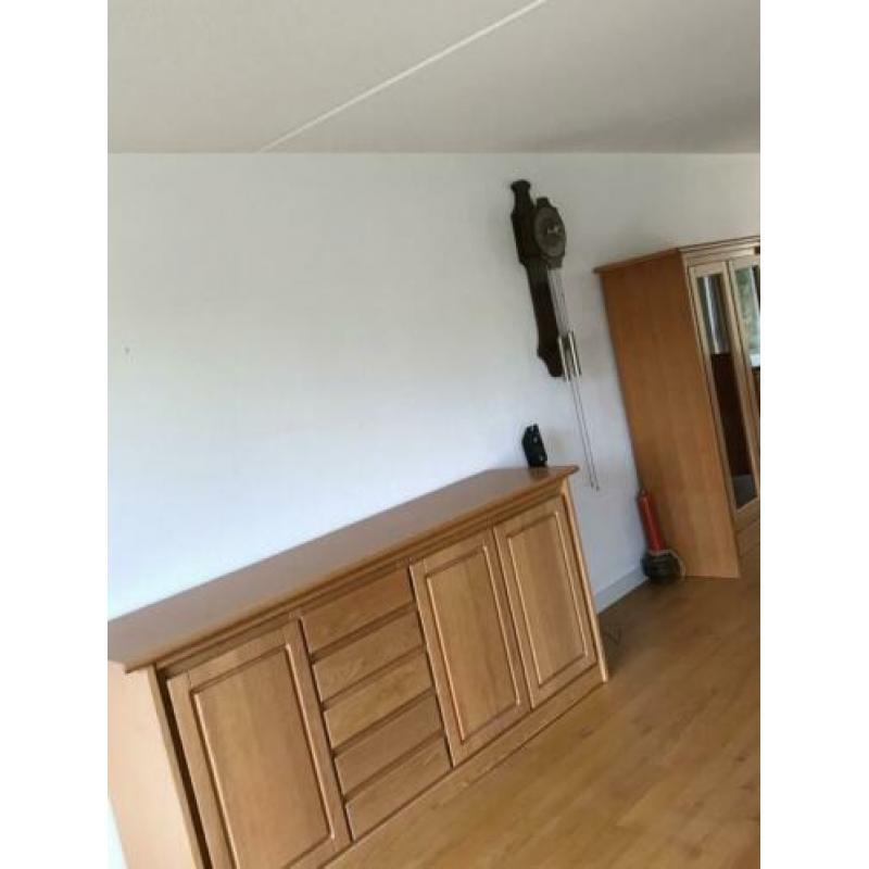 Vitrinekast blank eiken