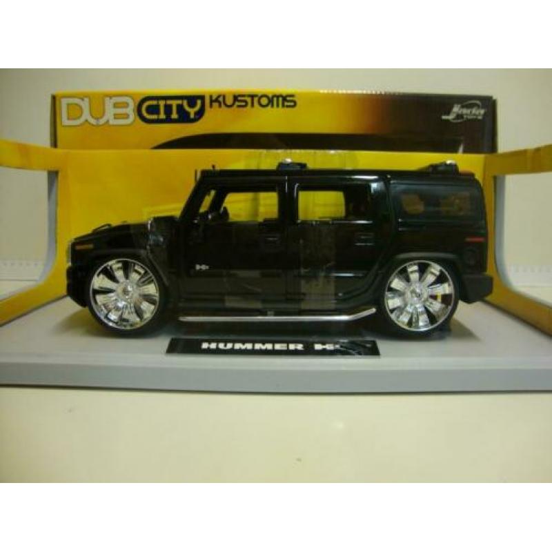 Hummer H2 Dub City zwart Jada 1:18 KRD