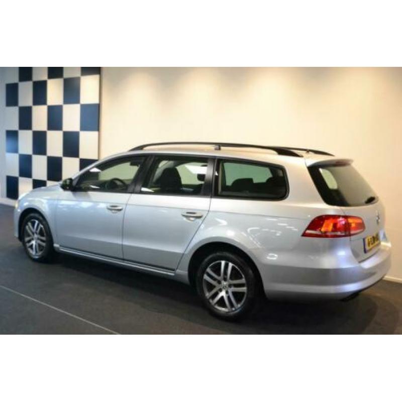Volkswagen Passat COMFORTLINE 2.0 TDI NAVI DSG LM-Velgen PDC