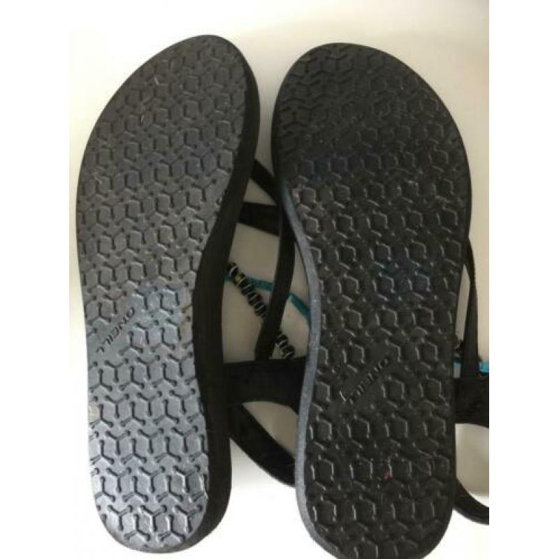 O’Neill wandel slippers