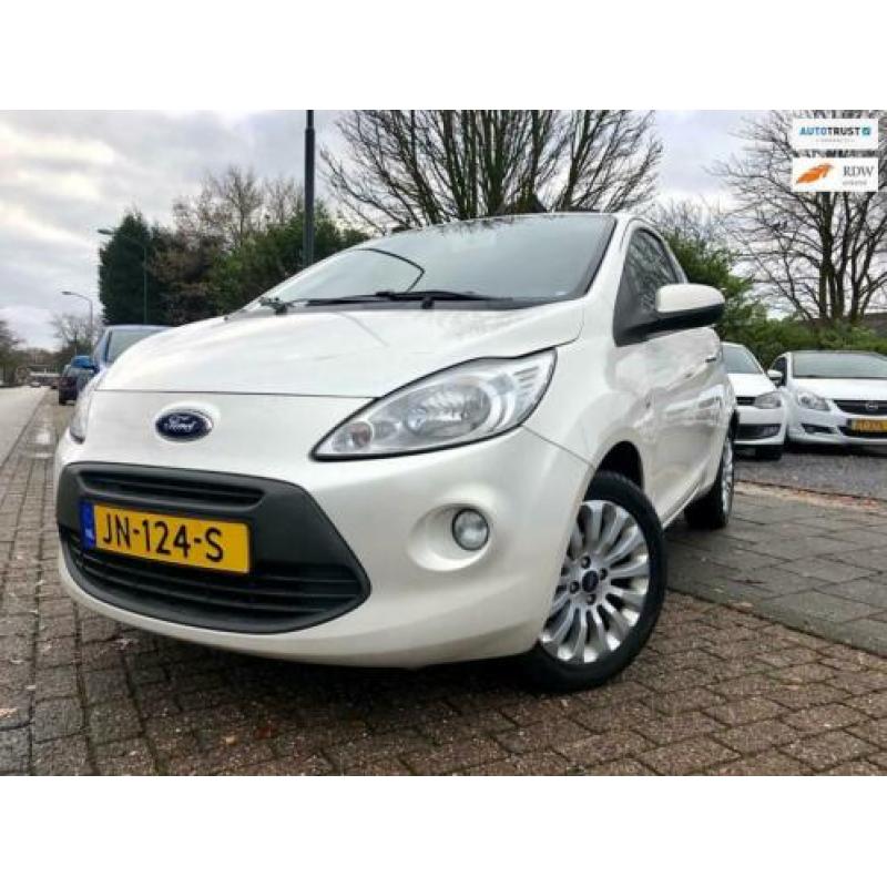 Ford Ka 1.2 Titanium A-C Elek Pakket Lmv Stoelvrm Parrot Nw