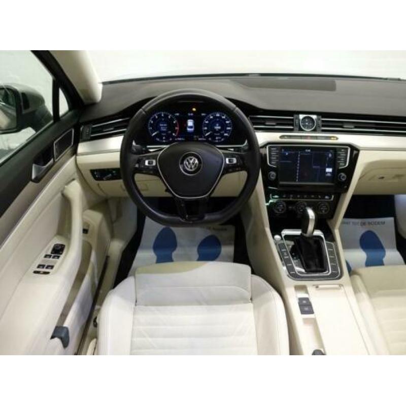 Volkswagen Passat Sedan 1.4 TSI ACT Highline DSG7, Panodak,