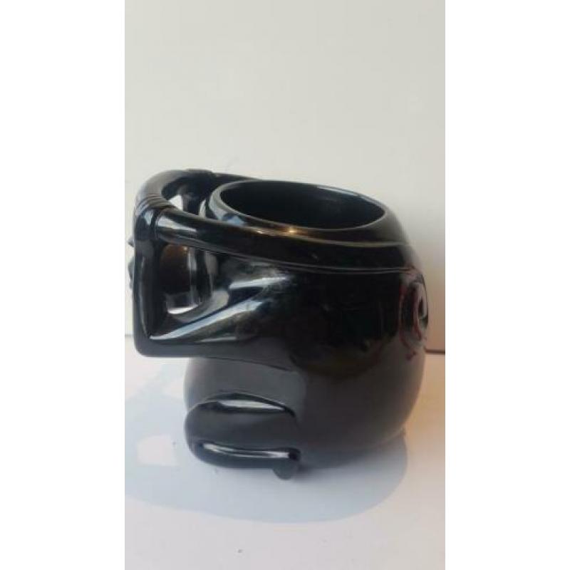 Mooie offer kom van obsidiaan.