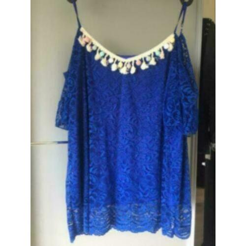 Superr trendy kanten tuniek met trompetmouw mt 48/50