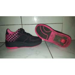 Heelys zwart/roze mt 36