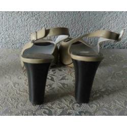Strafford beige peeptoe pumps maat 38