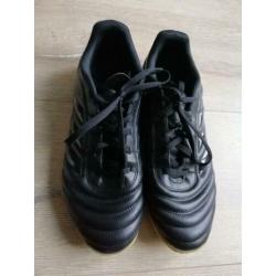 Zaalvoetbalschoenen maat 42