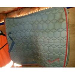 Dekje Blauw  cob  dressuur