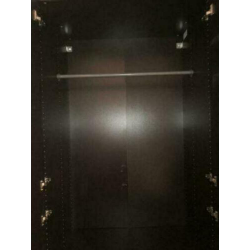 Zwarte Ikea Pax kledinkast 236x150x58+kastinrichting Netjes