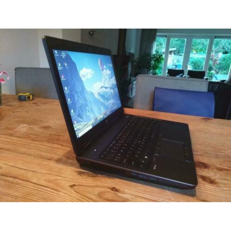 HP ZBook 15 G2 (M4R56ET)