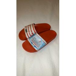 Vetements slippers 38 (1maal gedragen)