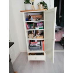 Kast keukenkast woonkamer lade planken wit kastje opberg