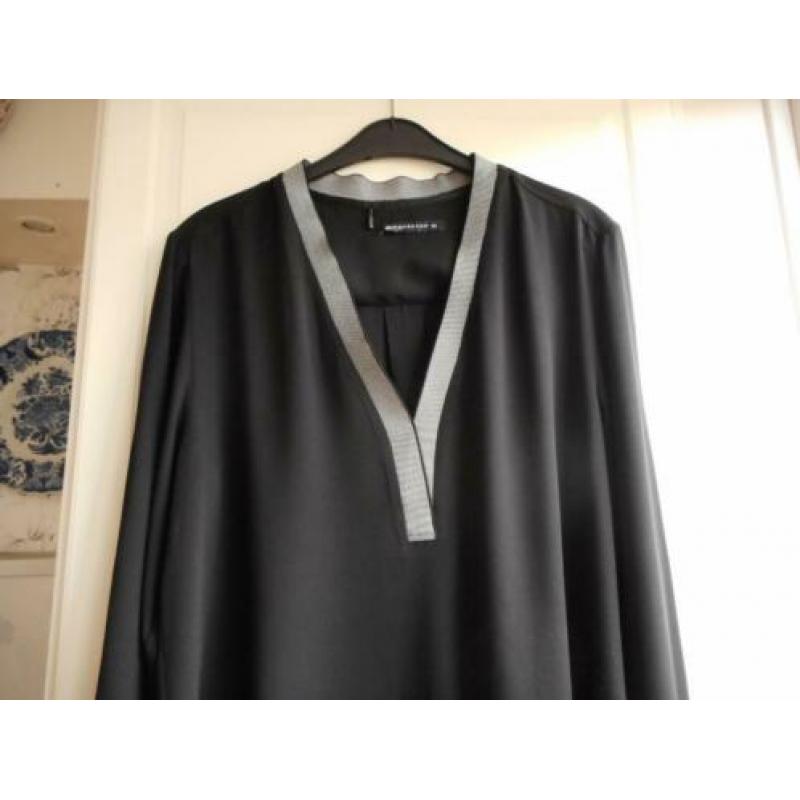 Mooie zwarte blouse top van Expresso mt 44