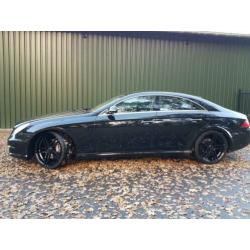 Mercedes CLS 350 2005 Zwart( Fabrikanten AMG uitvoering).