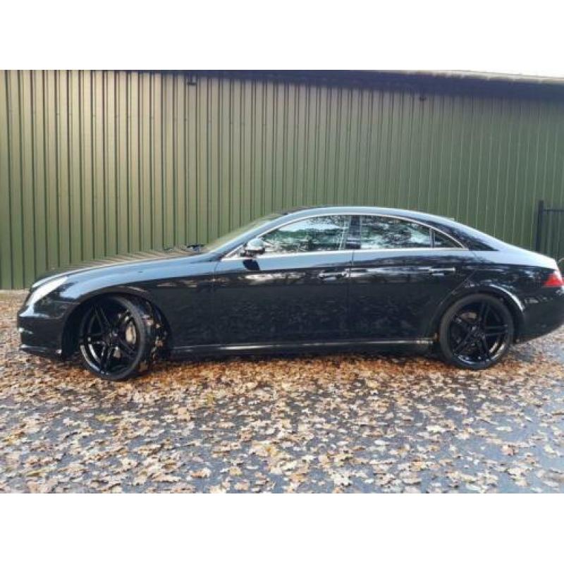 Mercedes CLS 350 2005 Zwart( Fabrikanten AMG uitvoering).