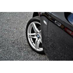 BMW 5-serie Touring 523i 3.0i Automaat Xenon 19''