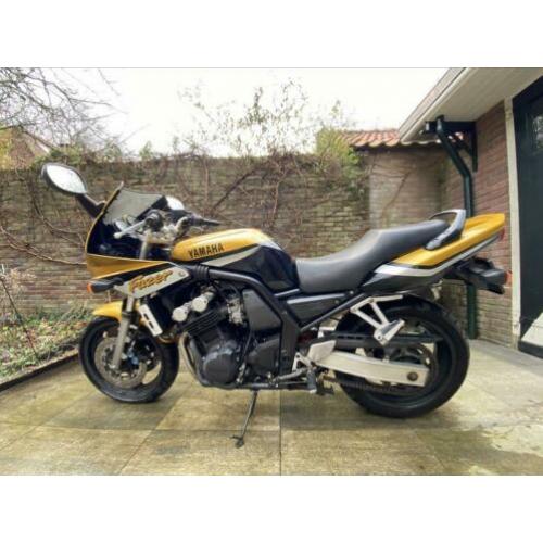 Yamaha Fazer FZS600 te koop