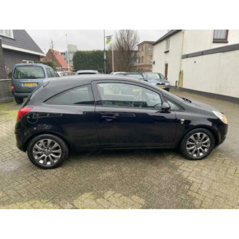 Opel Corsa 1.2-16V '111' Limited Edition met AIRCO ! NiEUWST