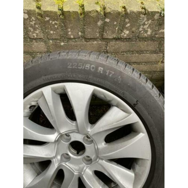 4 winterbanden met alluminium velgen citroen ds5