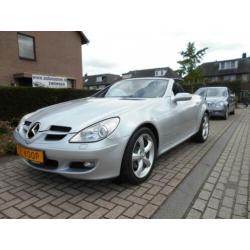 Mercedes-Benz SLK-klasse 200 K AUT F-1,AIRSCARF,NAVIGATIE,DV