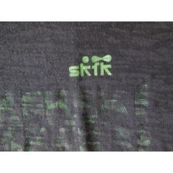 Zwart shirtje Skunkfunk