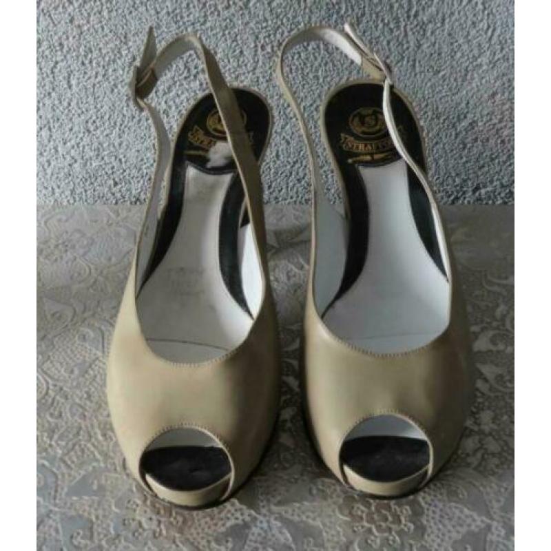 Strafford beige peeptoe pumps maat 38