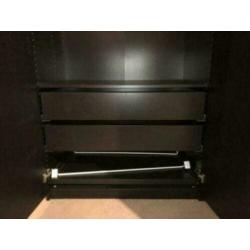 Zwarte Ikea Pax kledinkast 236x150x58+kastinrichting Netjes