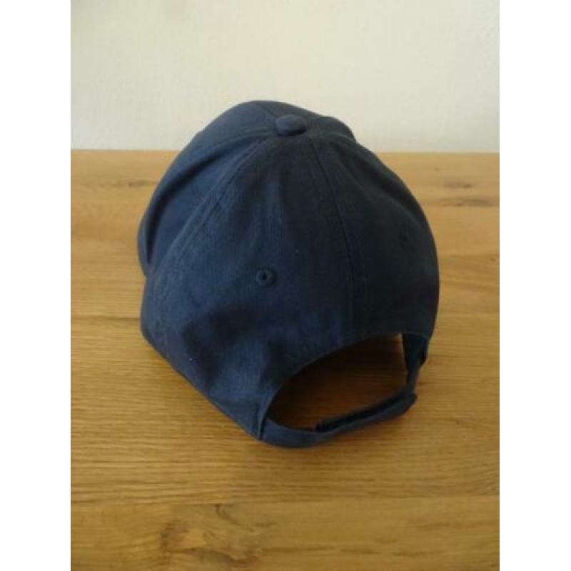 F1 Red Bull cap en modelauto (laatste items)