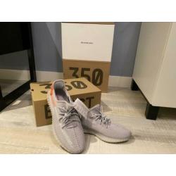 Yeezy Boost 350 V2 Tail Light 46