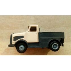 Te koop : vrachtauto 1:87