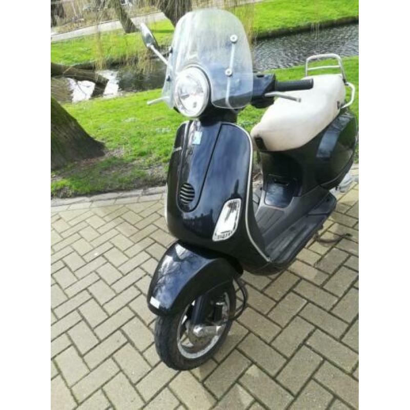 Vespa Blauwkenteken 25 km snorscooter snor