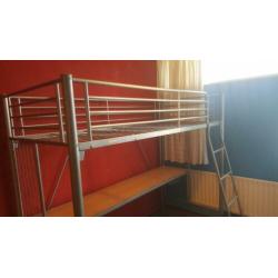 leuke hoogslaper met bureau