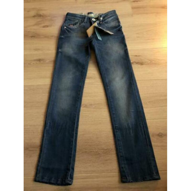 Vingino skinny jeans NIEUW maat 140 met kaartje