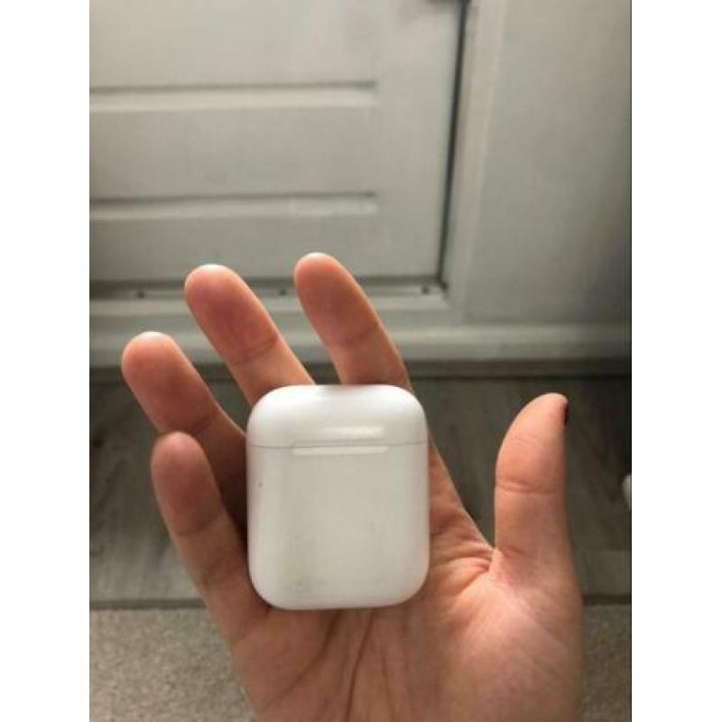 Airpods + Bon