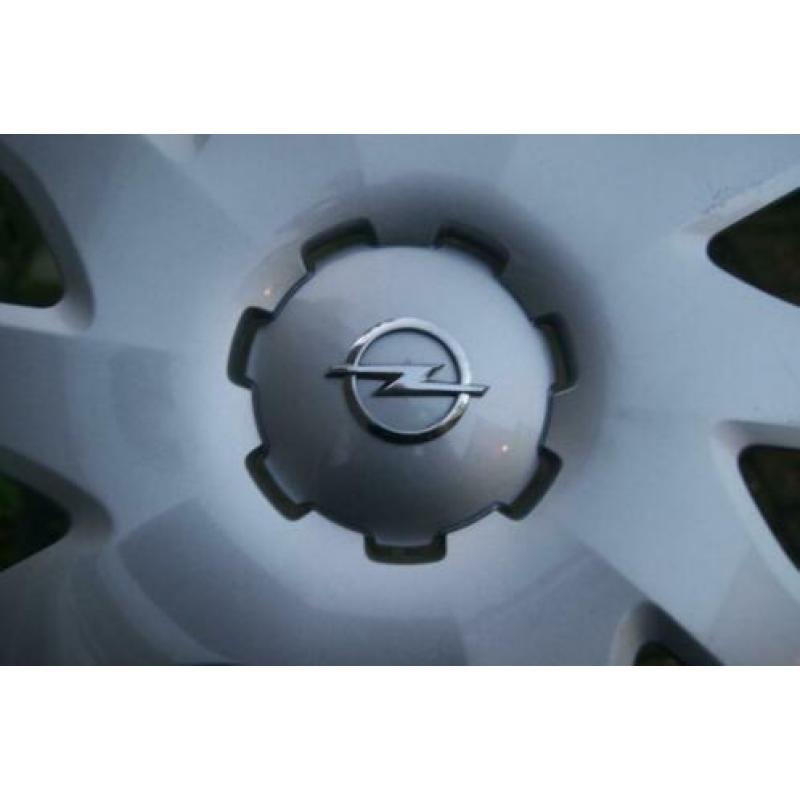 Wieldop Opel Vivaro 16 inch (Model 3)