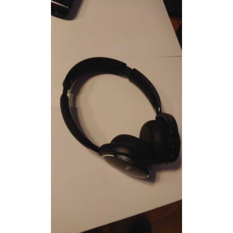 AKG Y500 draadloze Bluetooth Headset/ koptelefoon