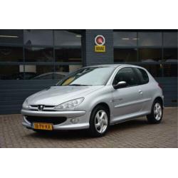 Peugeot 206 1.6 16v Quiksilver (bj 2005)