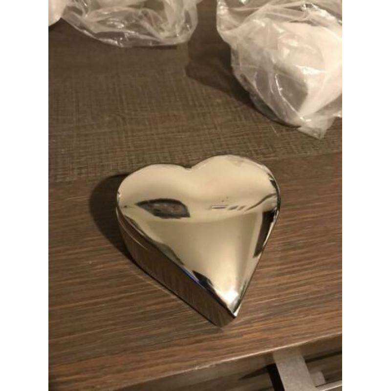 decoratie hartvormige bakjes