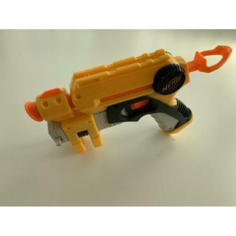 2 Nerf-guns zonder pijlen