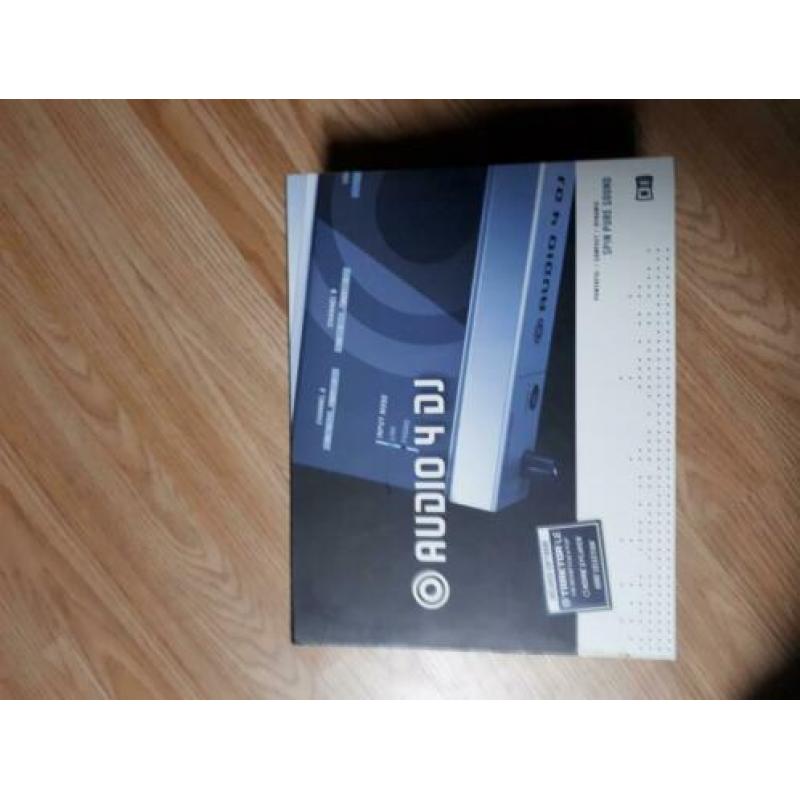 audio 4 DJ native instruments