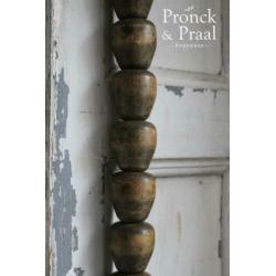 Oud houten ballen aan koord Nr. 1 *Pronck & Praal*