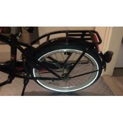 Super stoer net fietsje 20 inch, zwart rood wit