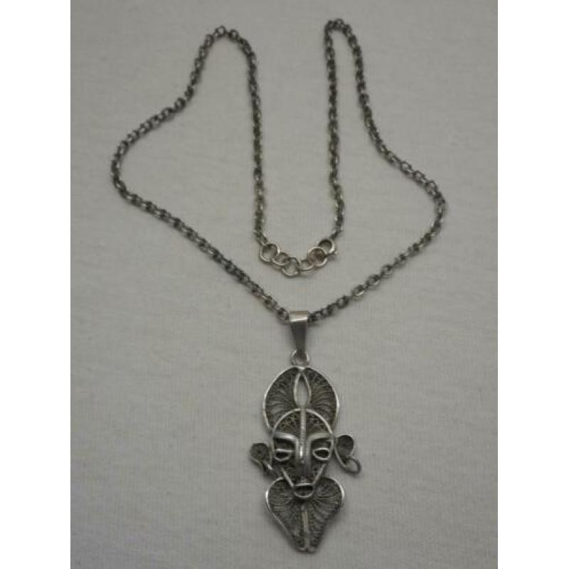 Zilveren ketting met aparte filigrain hanger nr.1732