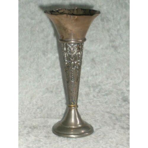 Bloemenvaasje Art Nouveau (Gemerkt Zilver???)