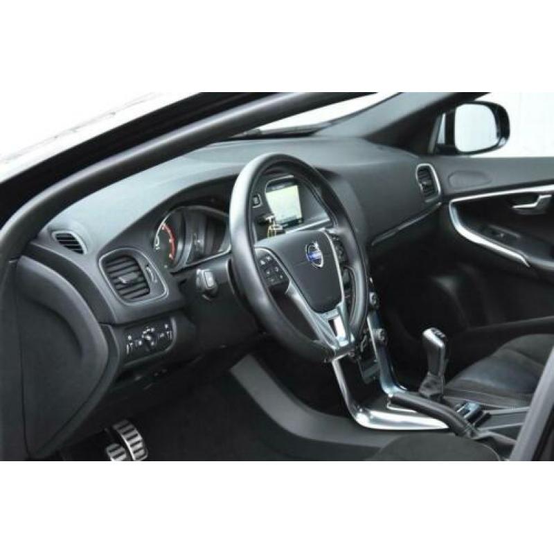 Volvo V40 1.6 D2 R-Design | Business | Navi | Led | 18" LMV